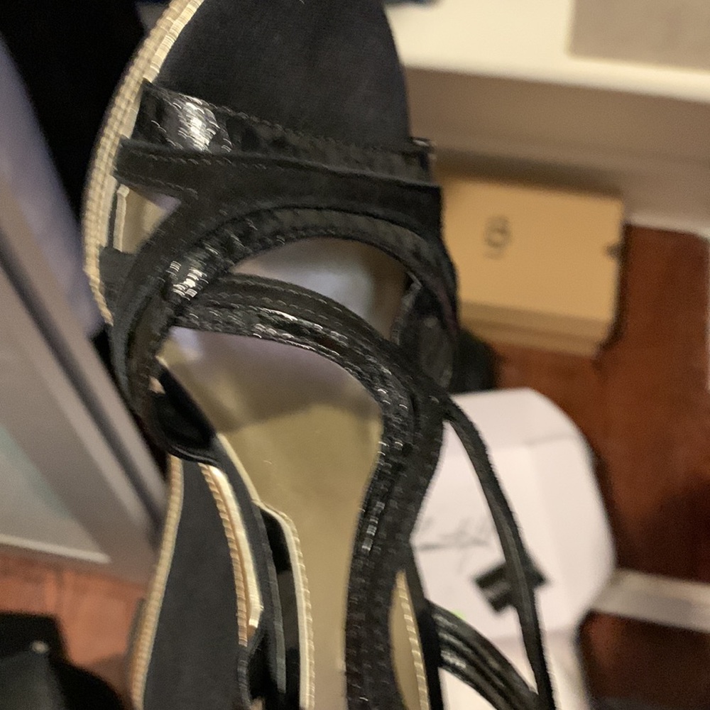 Wore Twice Only Almost New Size 8 Very Comfy - image 6